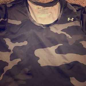 Camo under Armour shirt